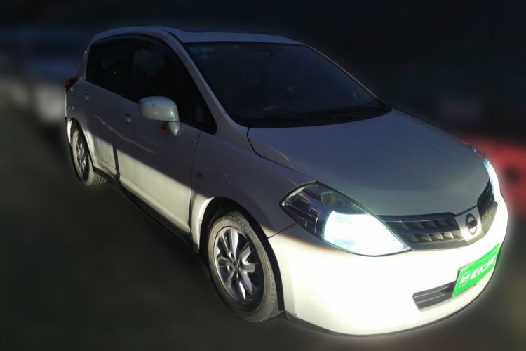 Used Nissan Tiida 2008 1.6L Automatic Smart Version Front Right 45 Deg