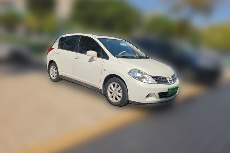 Used Nissan Tiida 2008 1.6L Automatic Smart Version Front Right 45 Deg