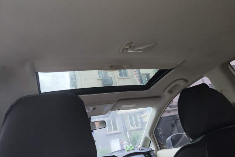 Used Nissan Tiida 2008 1.6L Automatic Smart Version Headliner