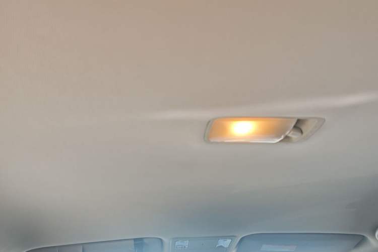 Used Nissan Tiida 2008 1.6L Automatic Fashion Edition Headliner