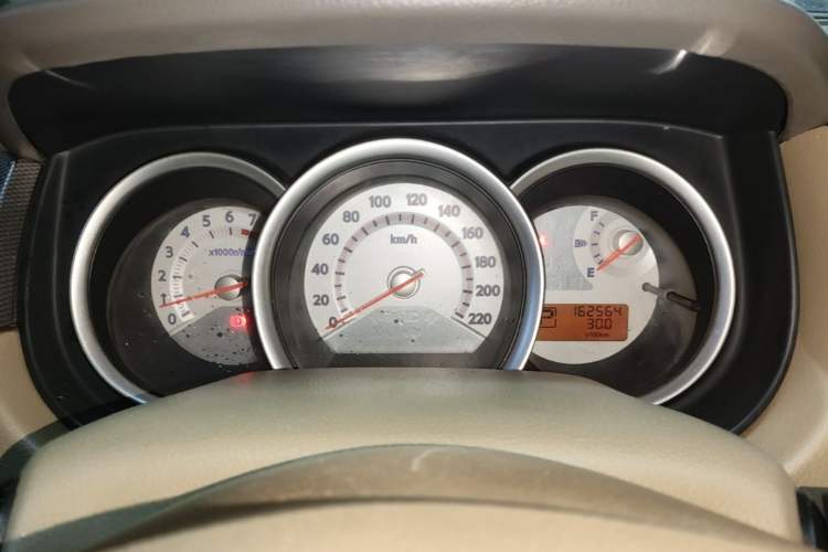 Used Nissan Tiida 2008 1.6L Automatic Smart Version Instrument Cluster