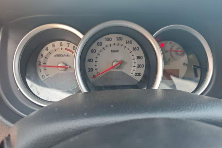 Used Nissan Tiida 2008 1.6L Automatic Fashion Edition Instrument Cluster