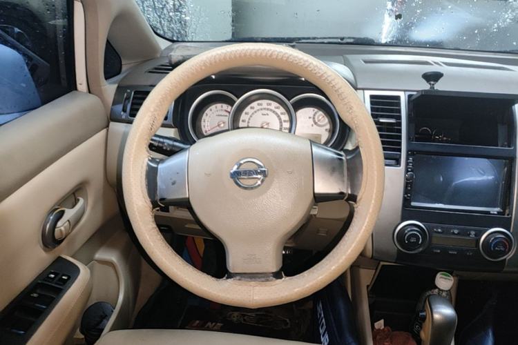 Used Nissan Tiida 2008 1.6L Automatic Smart Version Steering Wheel