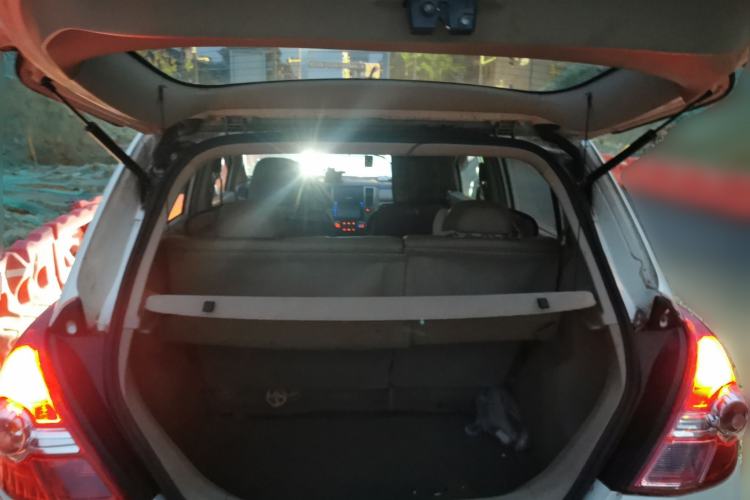Used Nissan Tiida 2008 1.6L Automatic Smart Version Trunk