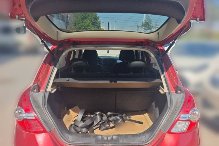 Used Nissan Tiida 2008 1.6L Automatic Fashion Edition Trunk