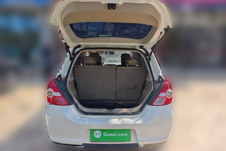 Used Nissan Tiida 2008 1.6L Automatic Smart Version Trunk