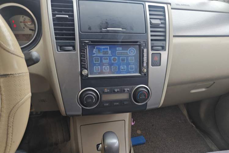 Used Nissan Tiida 2008 1.6L Automatic Smart Version Audio And AC Panel