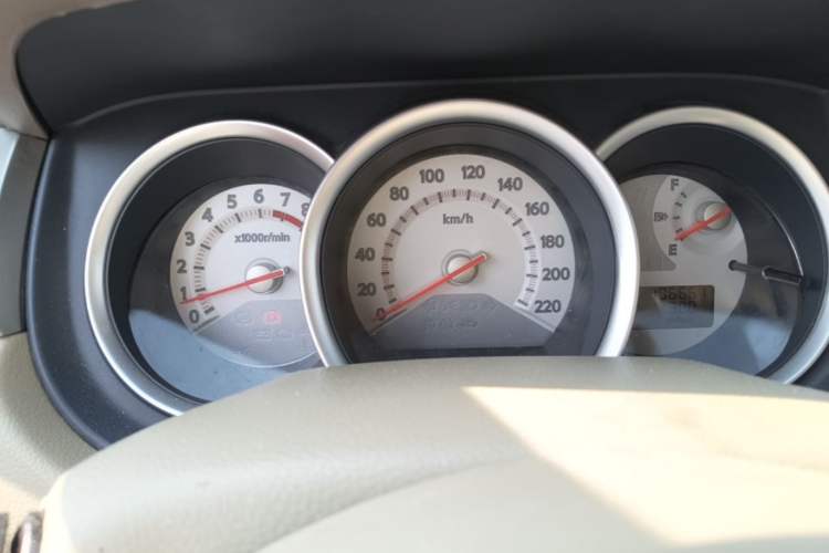 Used Nissan Tiida 2008 1.6L Automatic Fashion Edition Instrument Cluster
