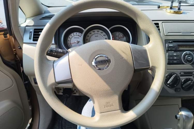 Used Nissan Tiida 2008 1.6L Automatic Fashion Edition Steering Wheel