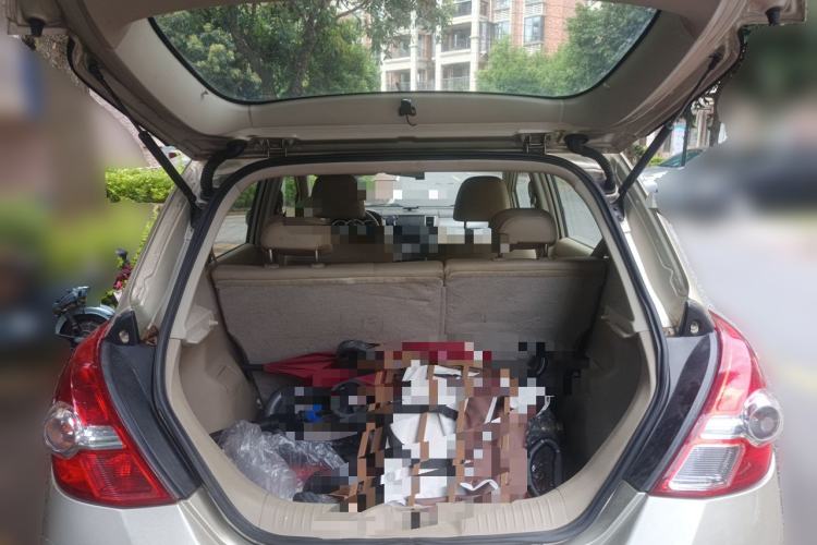 Used Nissan Tiida 2008 1.6L Automatic Smart Version Trunk