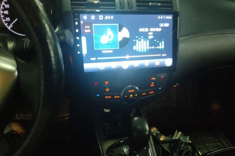 Used Nissan Tiida 2011 1.6L CVT Smart Version Audio And AC Panel