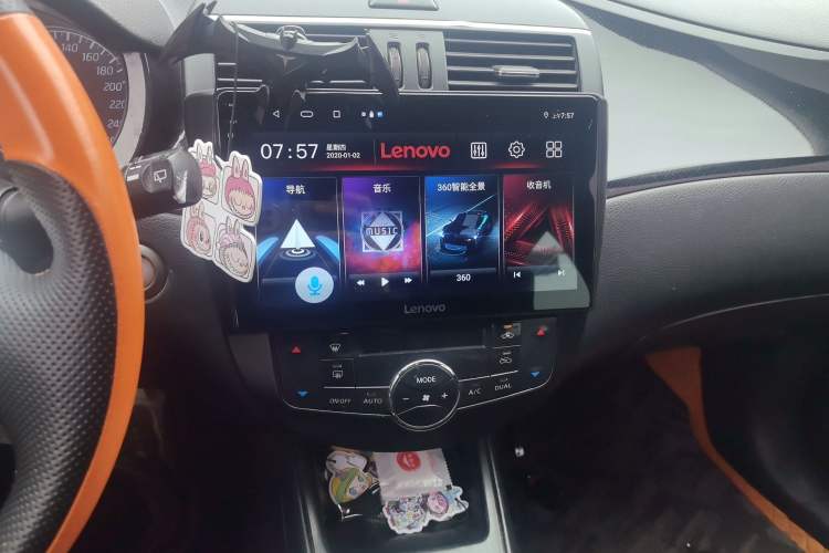 Used Nissan Tiida 2011 1.6T Manual Xuan Dong Edition Audio And AC Panel