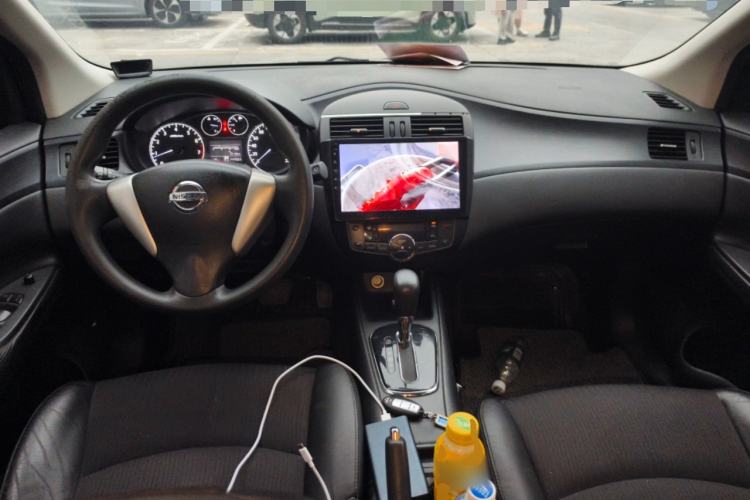 Used Nissan Tiida 2011 1.6L CVT Smart Version Center Console