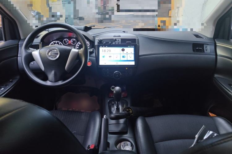 Used Nissan Tiida 2011 1.6L CVT Smart Version Center Console