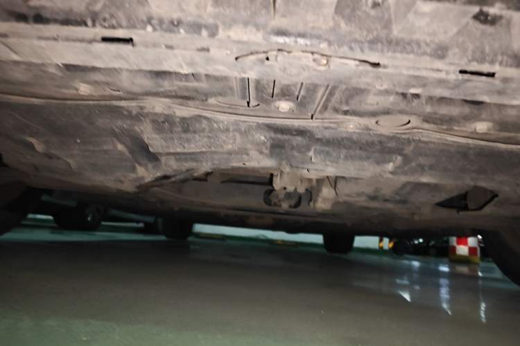 Used Nissan Tiida 2011 1.6L CVT Luxury Edition Chassis Front