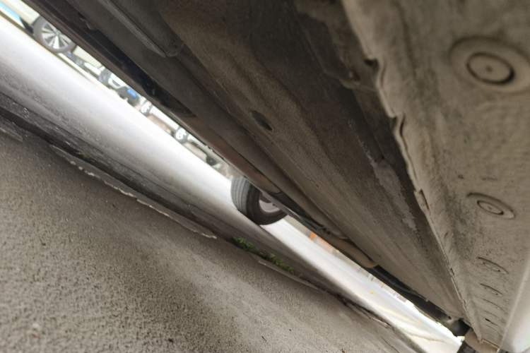 Used Nissan Tiida 2011 1.6L CVT Comfort Model Chassis Front Left