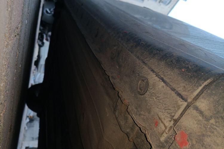Used Nissan Tiida 2011 1.6L Manual Comfort Edition Chassis Front Right