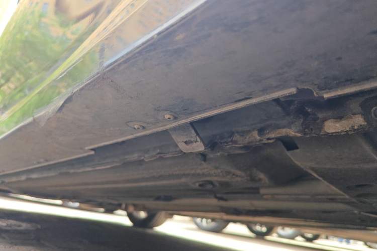 Used Nissan Tiida 2011 1.6T Manual Xuan Dong Edition Chassis Front Right