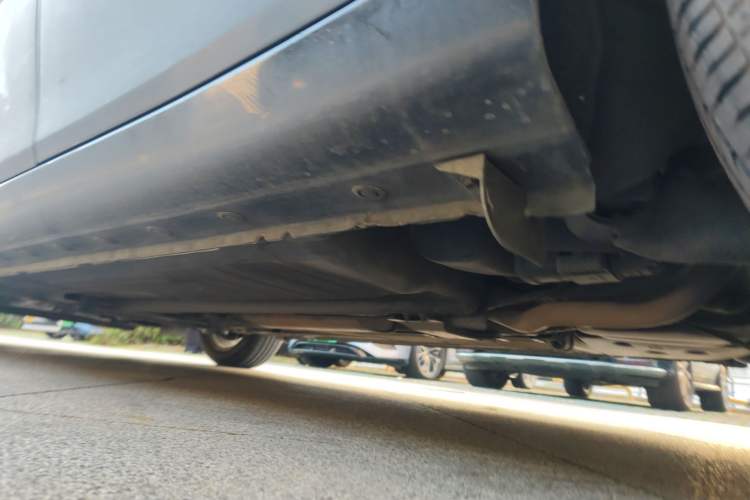 Used Nissan Tiida 2011 1.6L CVT Smart Version Chassis Rear Left