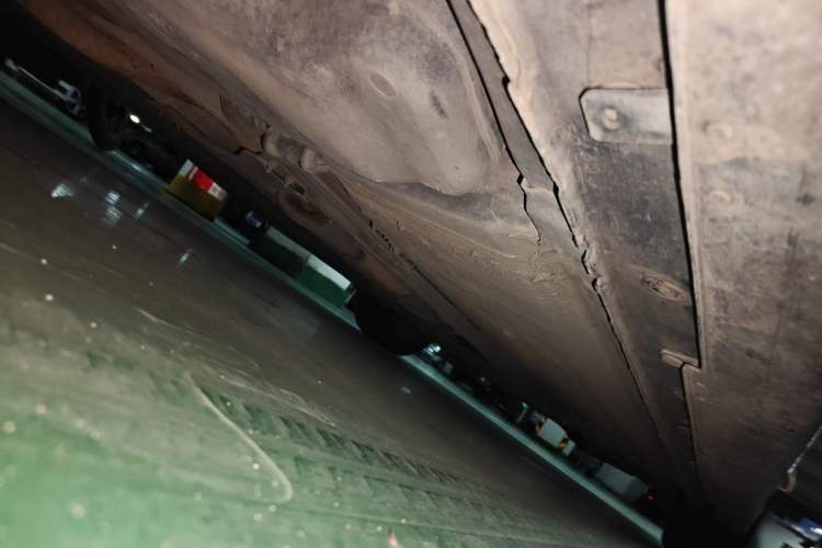 Used Nissan Tiida 2011 1.6L CVT Luxury Edition Chassis Rear Right