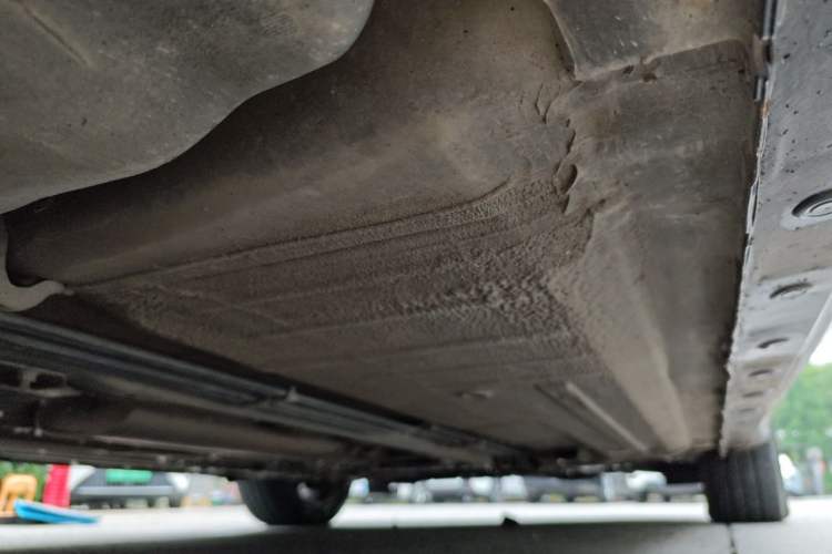 Used Nissan Tiida 2011 1.6L Manual Comfort Edition Chassis Rear Right