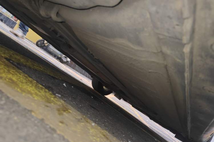 Used Nissan Tiida 2011 1.6L CVT Smart Version Chassis Rear Right