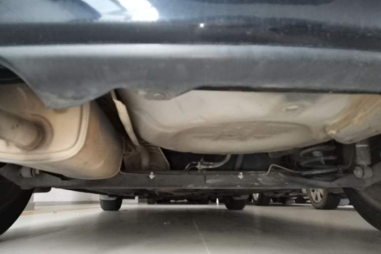 Used Nissan Tiida 2011 1.6L CVT Smart Version Chassis Rear