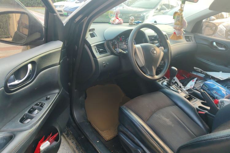 Used Nissan Tiida 2011 1.6L CVT Smart Version Driver Seat