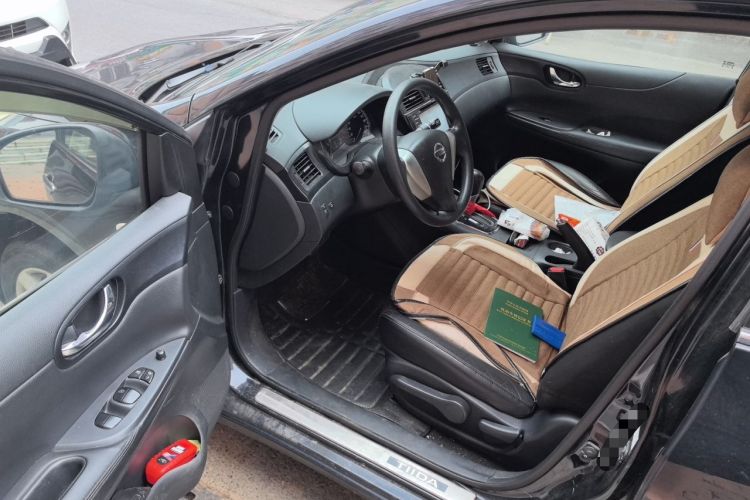 Used Nissan Tiida 2011 1.6L CVT Smart Version Driver Seat
