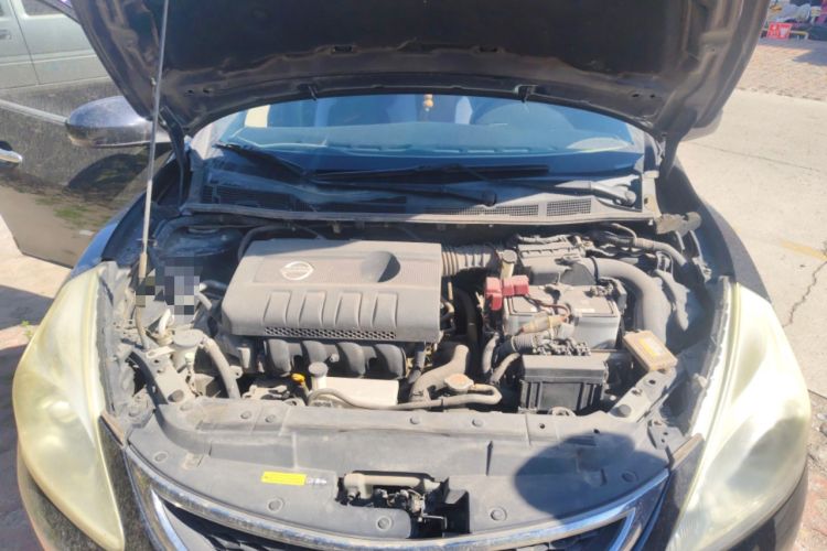 Used Nissan Tiida 2011 1.6L CVT Smart Version Engine Bay