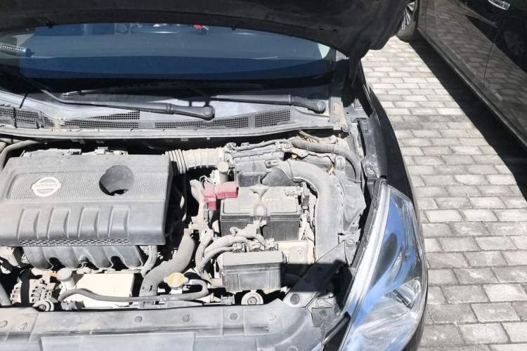 Used Nissan Tiida 2011 1.6L CVT Smart Version Engine Bay Left