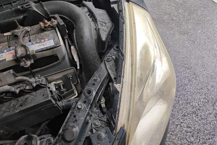Used Nissan Tiida 2011 1.6L CVT Comfort Model Engine Bay Left