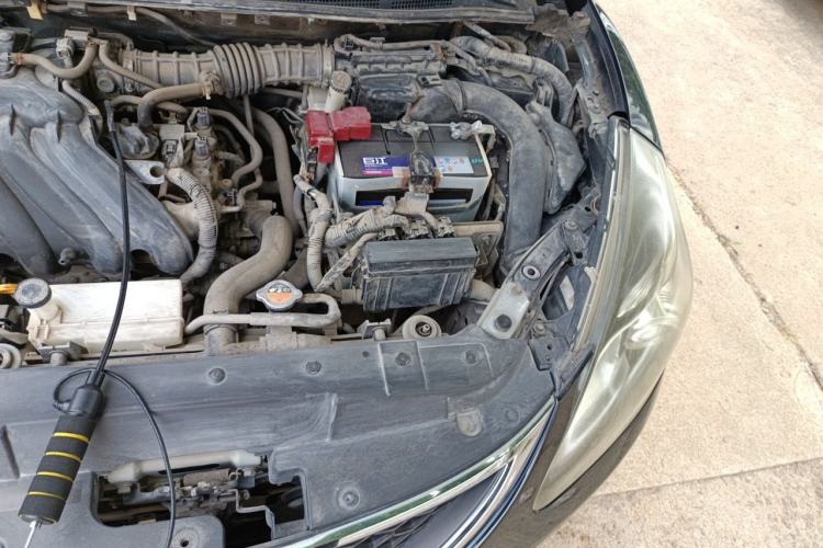 Used Nissan Tiida 2011 1.6L Manual Comfort Edition Engine Bay Left