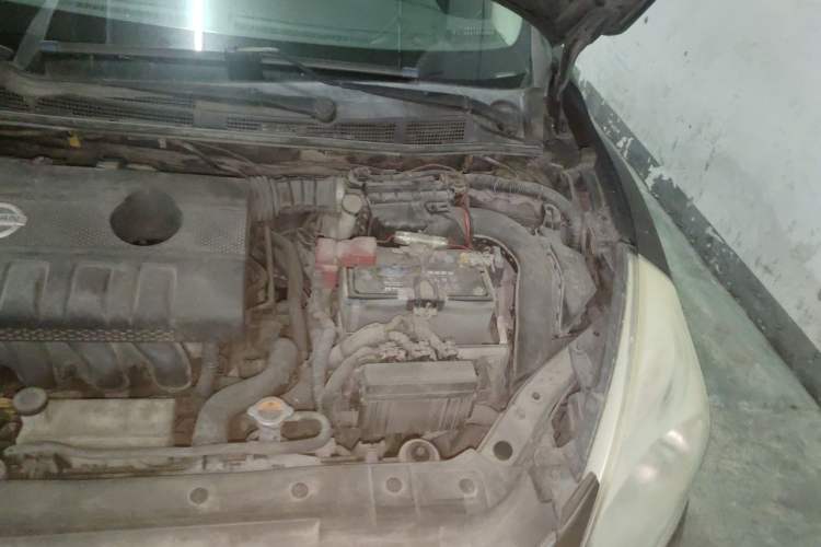 Used Nissan Tiida 2011 1.6L CVT Smart Version Engine Bay Left