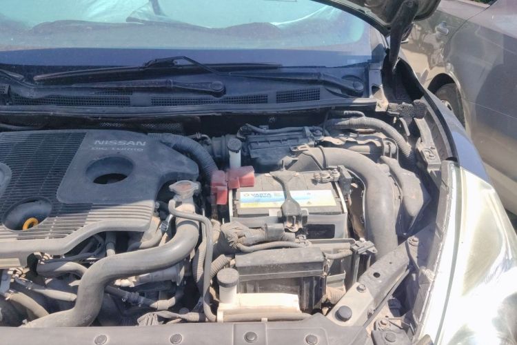 Used Nissan Tiida 2011 1.6T M-CVT Cool Edition Engine Bay Left