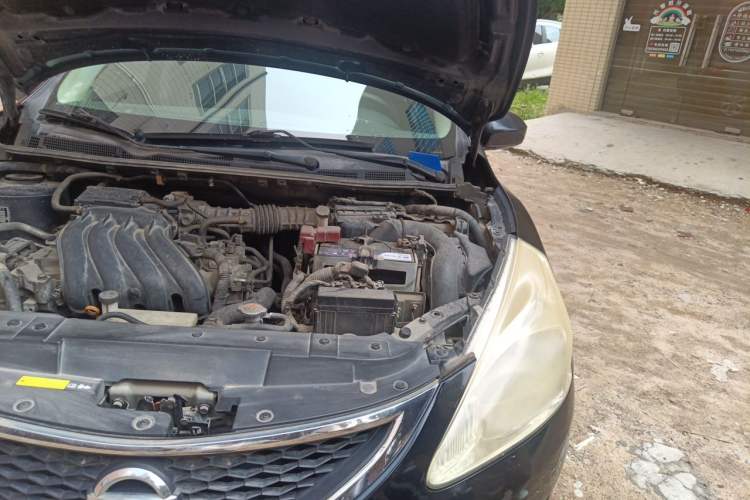 Used Nissan Tiida 2011 1.6L CVT Comfort Model Engine Bay Left