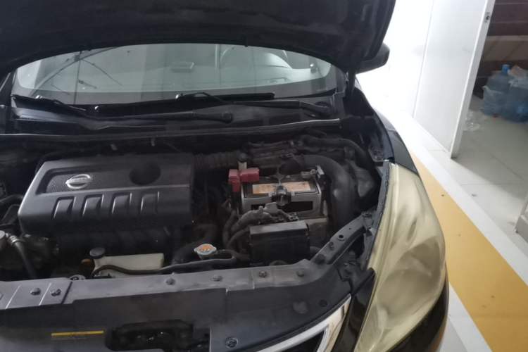Used Nissan Tiida 2011 1.6L CVT Smart Version Engine Bay Left