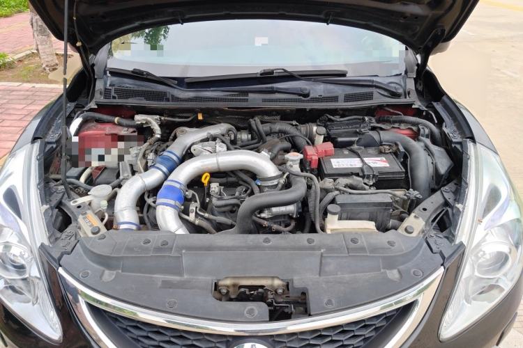 Used Nissan Tiida 2011 1.6T M-CVT Cool Edition Engine Bay