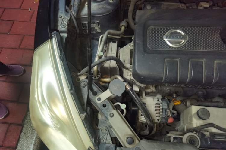 Used Nissan Tiida 2011 1.6L CVT Comfort Model Engine Bay Right