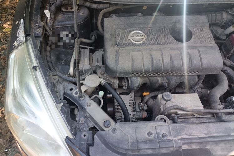 Used Nissan Tiida 2011 1.6L CVT Smart Version Engine Bay Right