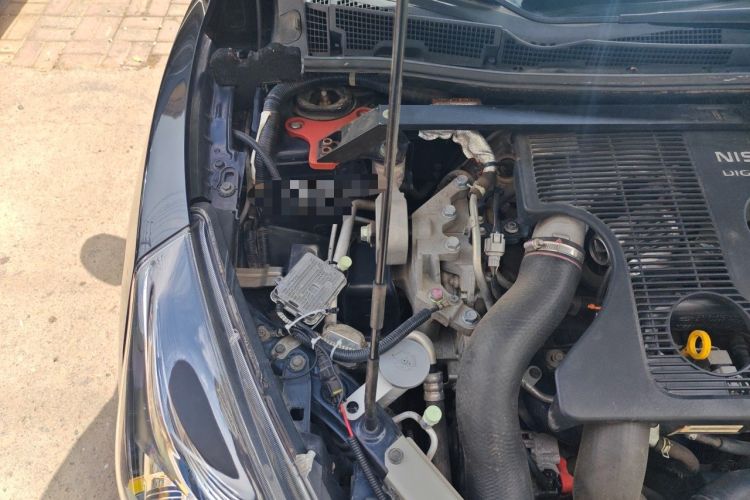 Used Nissan Tiida 2011 1.6T Manual Xuan Dong Edition Engine Bay Right