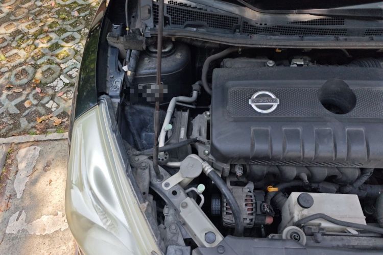 Used Nissan Tiida 2011 1.6L CVT Smart Version Engine Bay Right