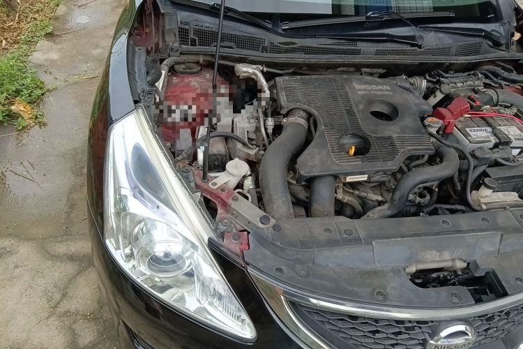 Used Nissan Tiida 2011 1.6T Manual Xuan Dong Edition Engine Bay Right