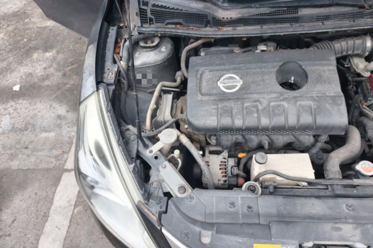Used Nissan Tiida 2011 1.6L CVT Smart Version Engine Bay Right