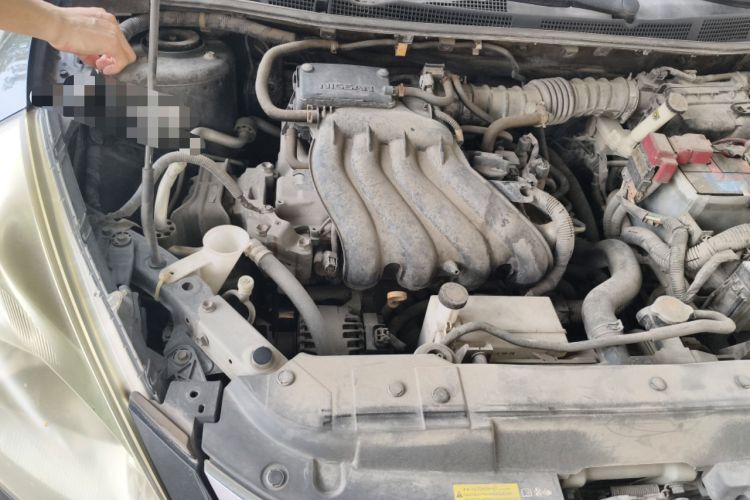 Used Nissan Tiida 2011 1.6L CVT Comfort Model Engine Bay Right