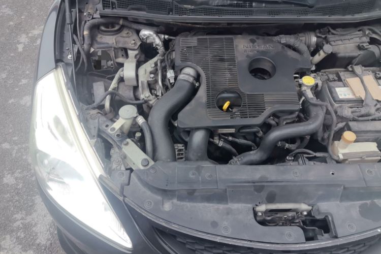 Used Nissan Tiida 2011 1.6T Manual Xuan Dong Edition Engine Bay Right