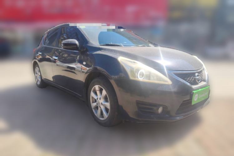 Used Nissan Tiida 2011 1.6L CVT Smart Version Front Right 45 Deg