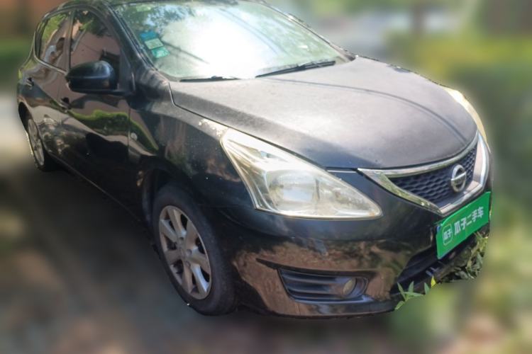 Used Nissan Tiida 2011 1.6L CVT Smart Version Front Right 45 Deg