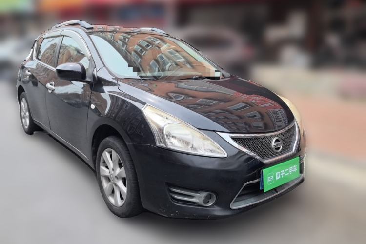 Used Nissan Tiida 2011 1.6L CVT Smart Version Front Right 45 Deg