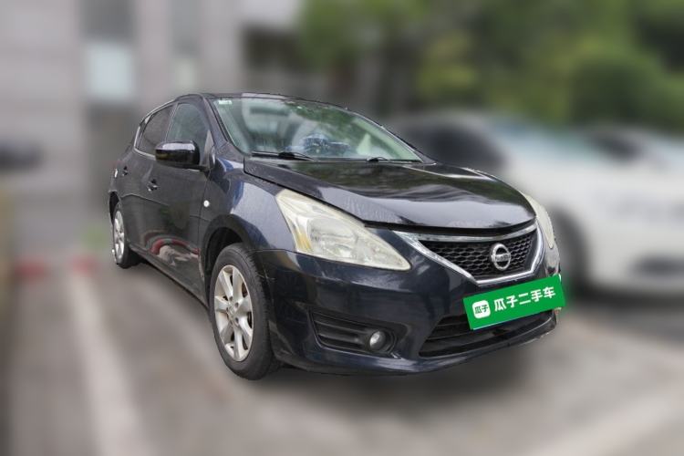 Used Nissan Tiida 2011 1.6L CVT Smart Version Front Right 45 Deg